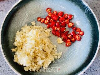 香辣过瘾的爆炒花甲步骤4