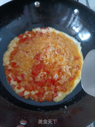 灯笼椒虾皮煎鸡蛋步骤6