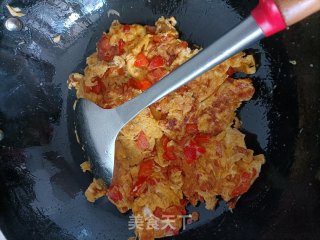 灯笼椒虾皮煎鸡蛋步骤8