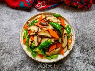 胡萝卜青椒炒香菇步骤13
