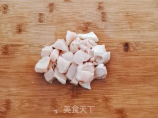 土豆烧鸡胸肉步骤1