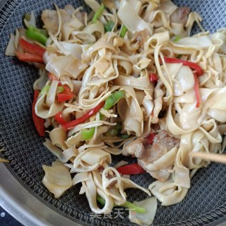 五花肉焖笋干步骤13