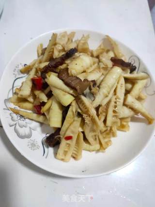 麻笋炒腊肉步骤10