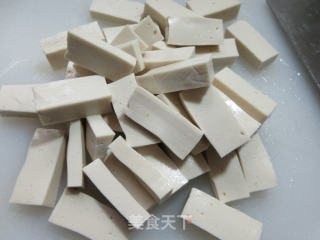 肉丝笋丝炒香锅豆腐步骤2