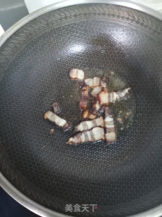 腊肉炒冬瓜步骤6