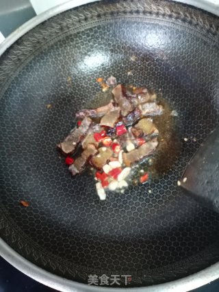 腊肉炒冬瓜步骤7