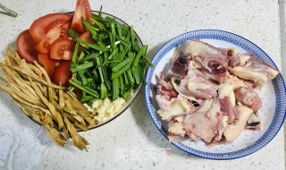黄花菜烧鸡步骤2 黄花菜烧鸡步骤2