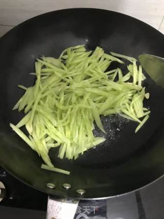 清炒黄瓜丝步骤2
