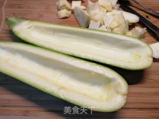 轻松减肥低脂美食～西葫芦炖蛋步骤2