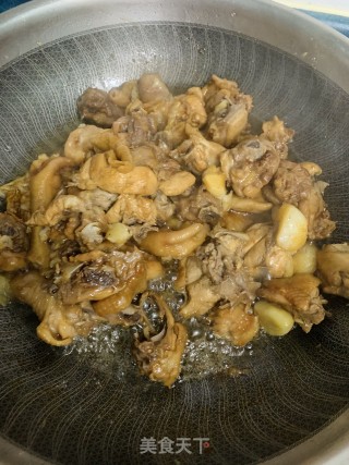 蒜头焖鸡步骤6