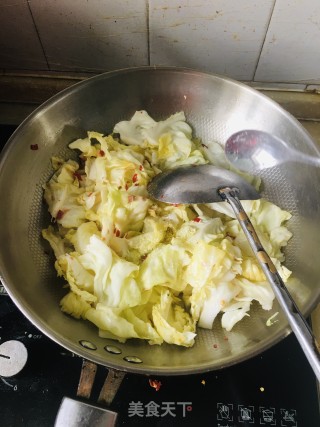剁辣椒炒莲花菜步骤4
