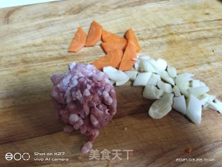 肉末炒豆角步骤1