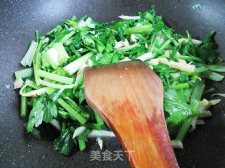 笋丝炒芹菜步骤4 笋丝炒芹菜步骤4