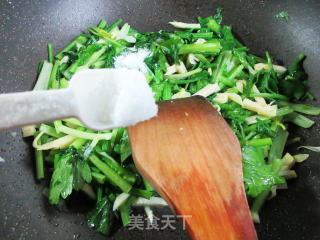 笋丝炒芹菜步骤6 笋丝炒芹菜步骤6