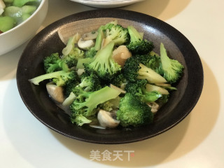 西兰花口蘑步骤7