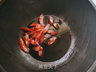 腊肠手撕包菜步骤4
