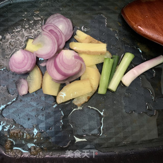 黄豆酱焖多宝鱼步骤5