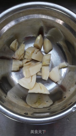 肉末炒甜豆粒步骤1