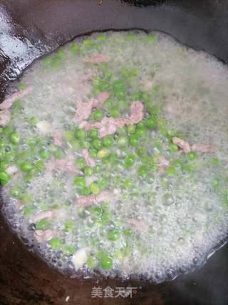 肉丝炒豌豆步骤5