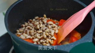 西红柿煮豆子步骤4