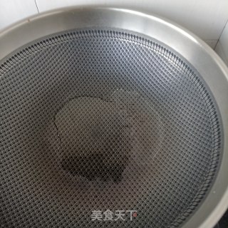 春葱鸡蛋炒蜢子虾酱步骤5