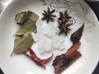 砂锅猪蹄煲步骤2