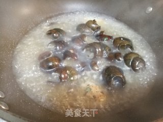 清明螺，赛过鹅～田螺塞肉步骤5