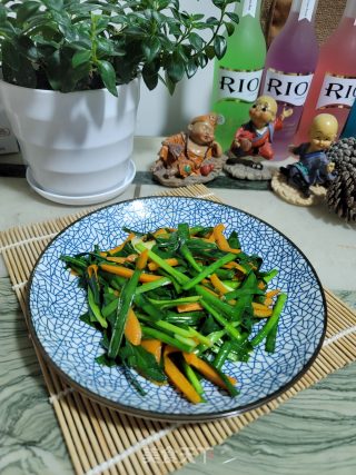 胡萝卜炒韭菜步骤8 胡萝卜炒韭菜步骤8