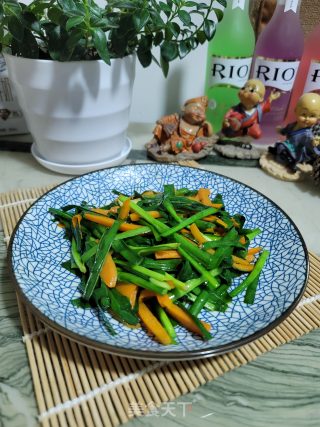 胡萝卜炒韭菜步骤7 胡萝卜炒韭菜步骤7
