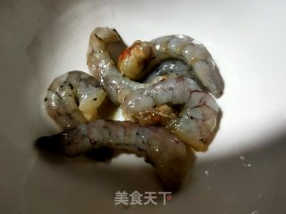 鸡蛋虾仁炒韭菜步骤4