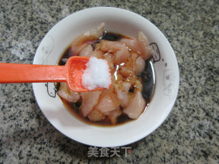 鸡胸肉炒花菜步骤5