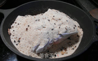盐焗猪肩胛骨步骤7 盐焗猪肩胛骨步骤7