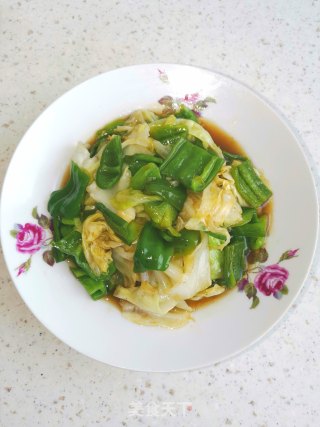 爆炒尖椒圆白菜步骤4