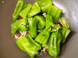 蒜蓉焖青椒步骤7