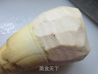 花生米烧毛笋步骤3