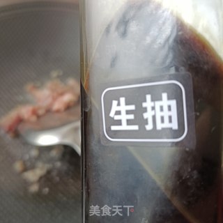 肉末花生碎熬蒲公英步骤7
