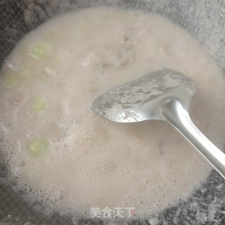 肉末花生碎熬蒲公英步骤11