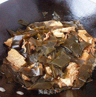 豆腐炖海带步骤7
