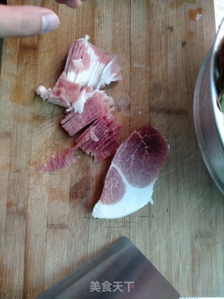 香椿炒肉步骤2