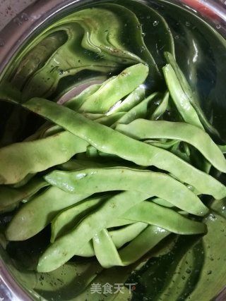 炒肉豆角丝步骤1