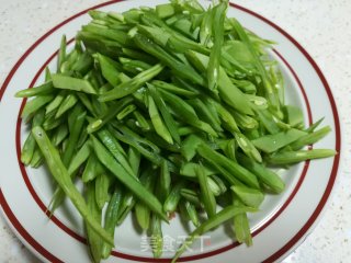 炒肉豆角丝步骤2