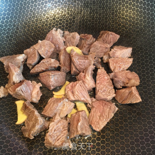 咖喱土豆烧牛腩步骤5 咖喱土豆烧牛腩步骤5