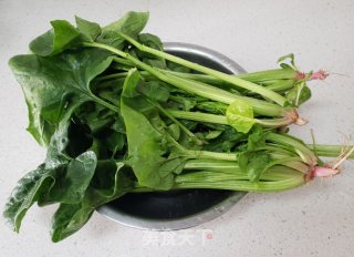 菠菜炒鸭蛋步骤2