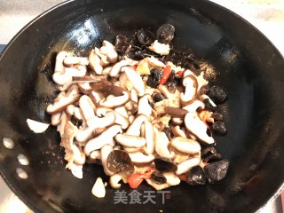 火麻仁鲜蘑肉片步骤6 火麻仁鲜蘑肉片步骤6