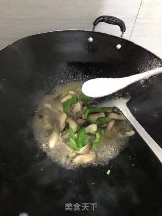 辣炒平菇步骤4