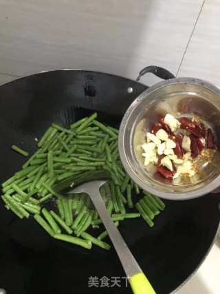 辣炒长豆角步骤3