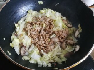 香菇白菜炒肉丝步骤5 香菇白菜炒肉丝步骤5