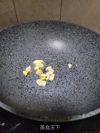老干妈焖带鱼步骤9