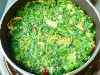 荠菜鸡蛋饼步骤4