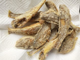 酥炸小黄鱼步骤6